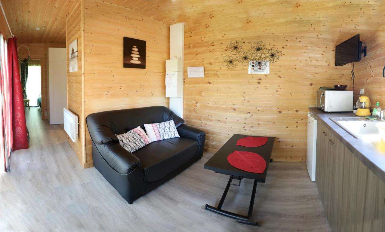 Au Coeur du Bien-Etre, chalet avec piscine chauffée et couverte, SPA, sauna, massages Monteaux Exterior foto